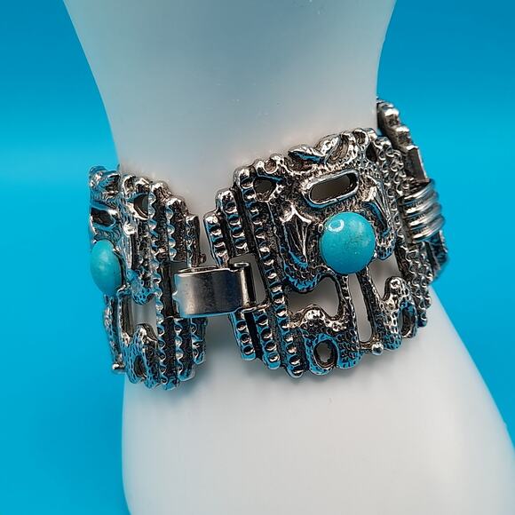 Vintage Silver Tone Wide Bracelet, Turquoise Lucite Cabochon, 6 3/4" - Picture 7 of 10